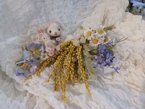 ◆3階浪漫館ギャラリー　7月9日（木）布花教室の様子です◆