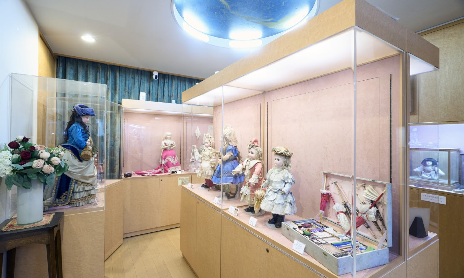 ドール展示コーナー