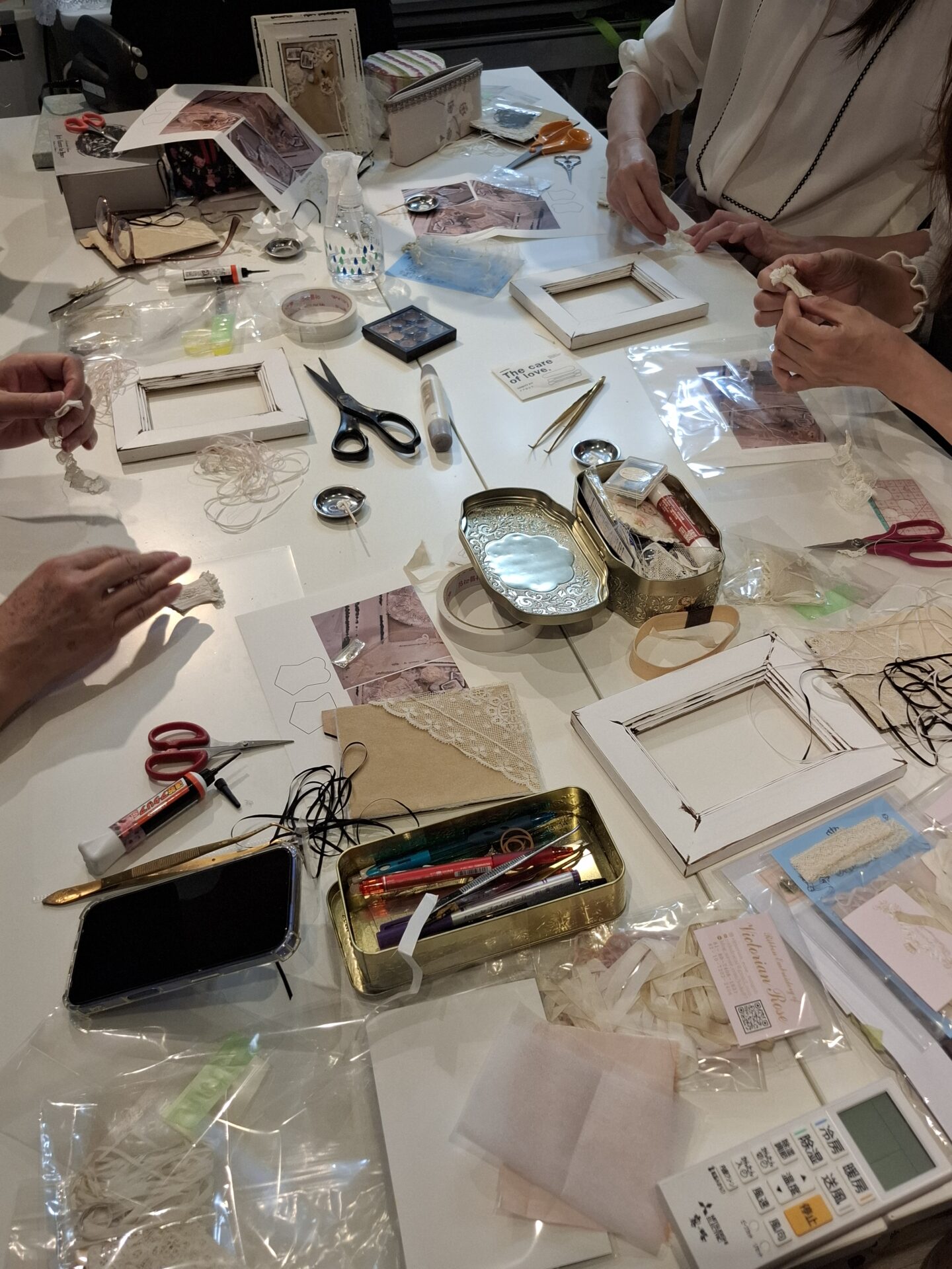 ♦リボン刺繍作家「ビクトリアンローズ」様の1Dayワークショップを開催いたしました♦