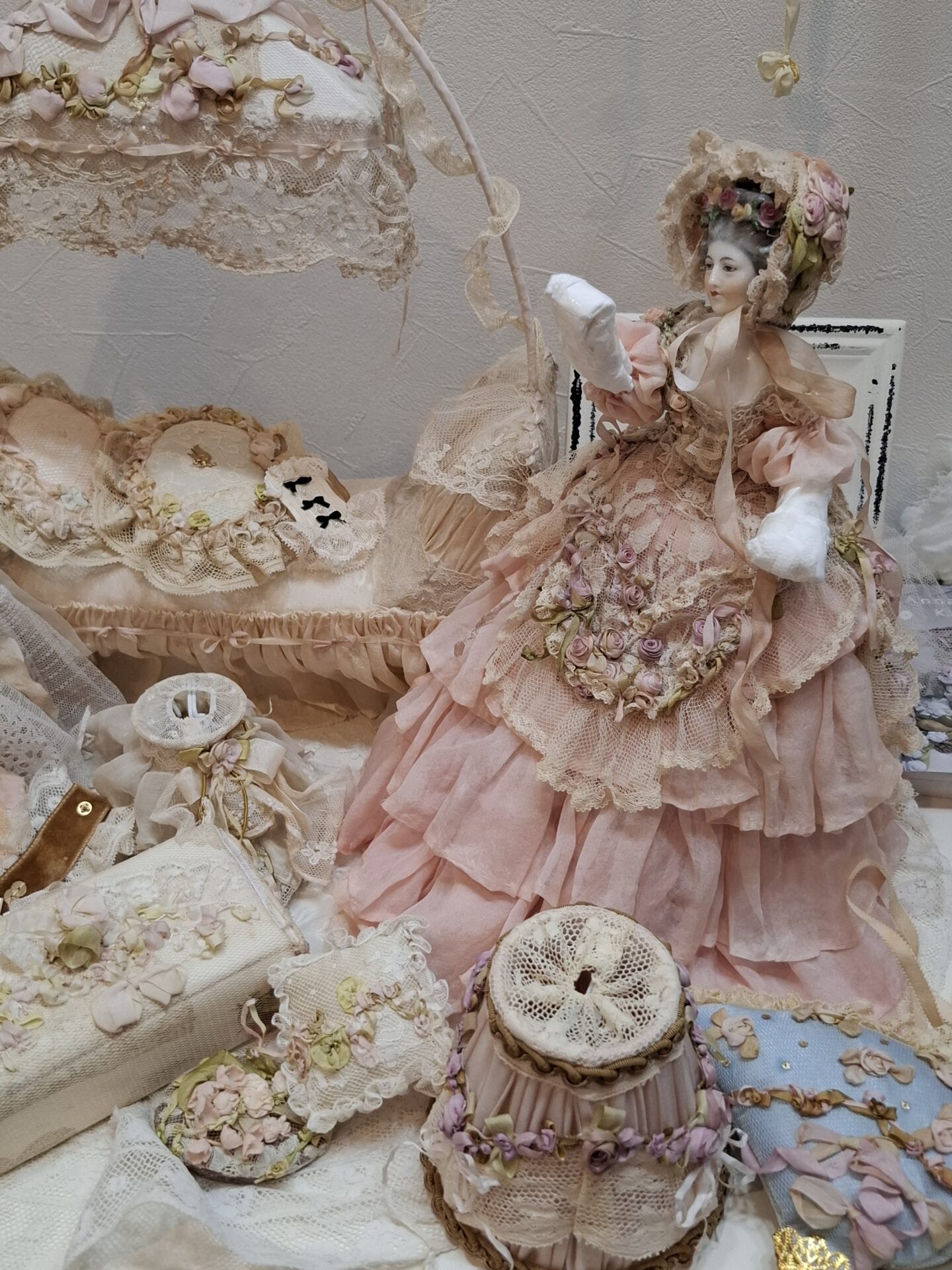 ♦リボン刺繍作家「ビクトリアンローズ」様の1Dayワークショップを開催いたしました♦